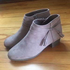 Ankle boots